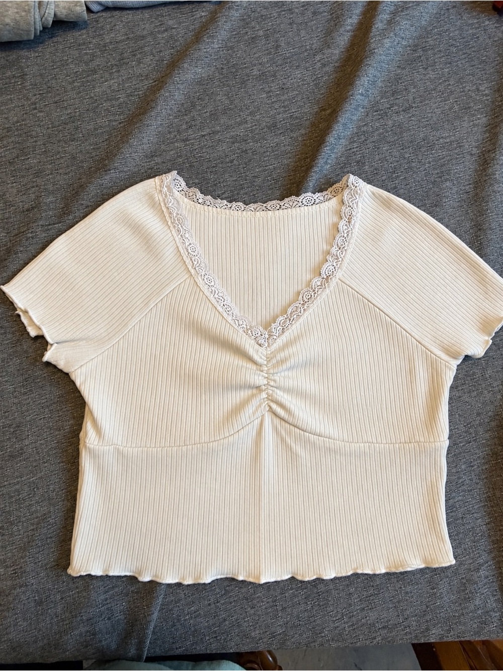 SHEIN Lace-Trim Ribbed V-Neck Crop Top - Cream